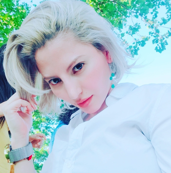 Meet your Posher, Constantine - Picture 1 of 1